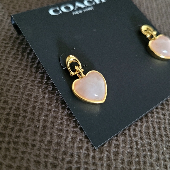 Coach Carved Rose🌹Quartz Heart💕 Drop Earrings - Picture 9 of 12